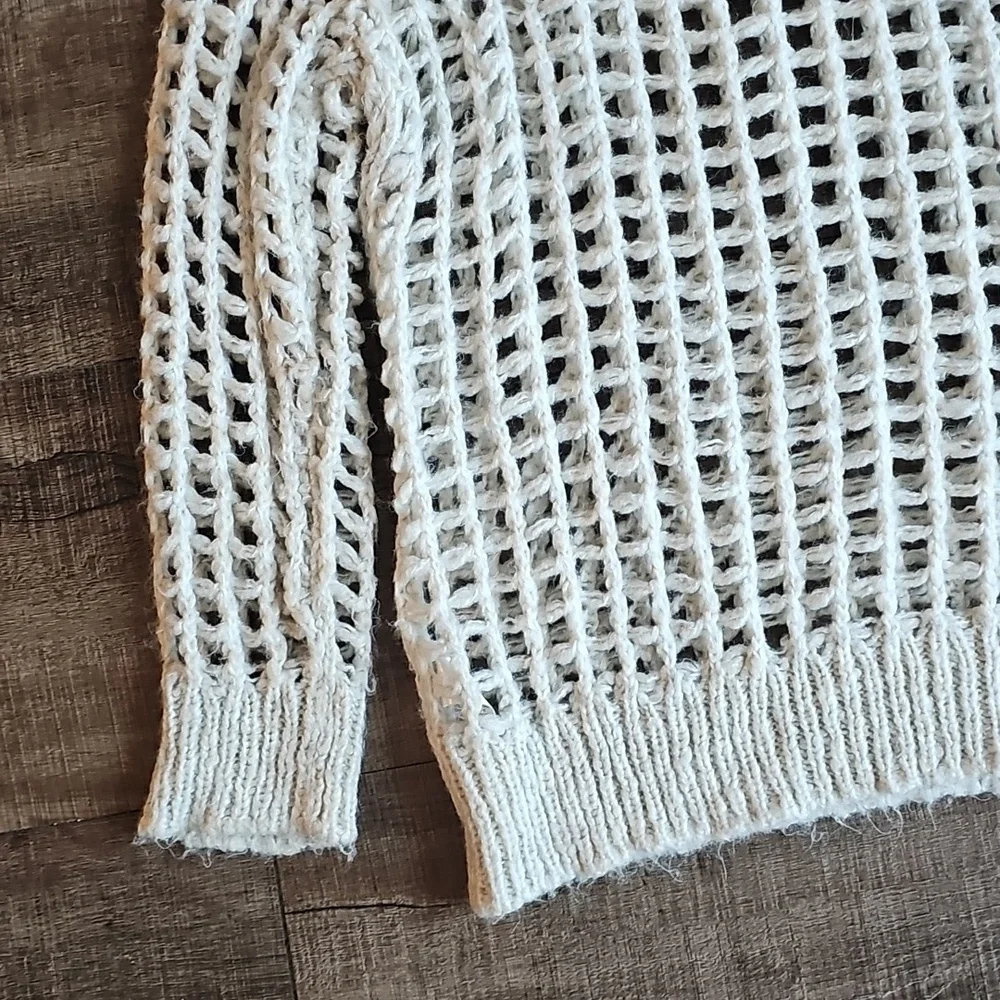 Urban Outfitters Open-Knit Sweater - Picture 5 of 6